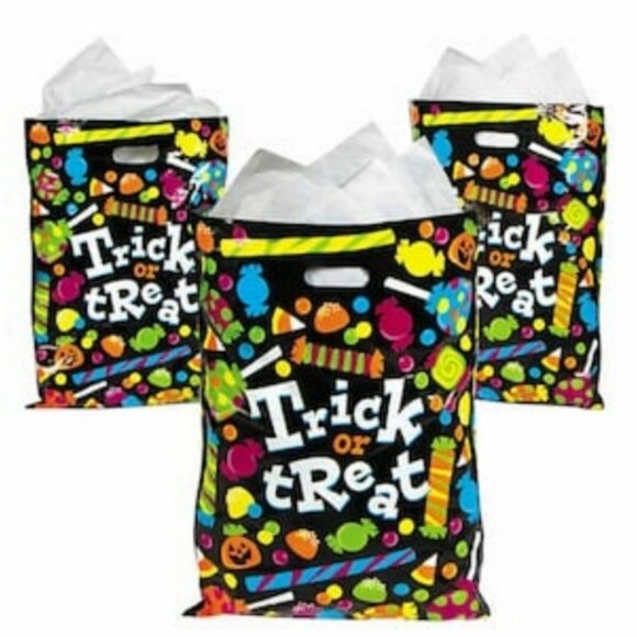 Halloween Trick or Treat Large Plastic Candy Bags - Set of 45 - Picture 1 of 4